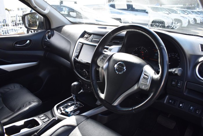 2019 Nissan Navara ST-X D23 Series 3 4X4 Dual Range Brilliant Silver