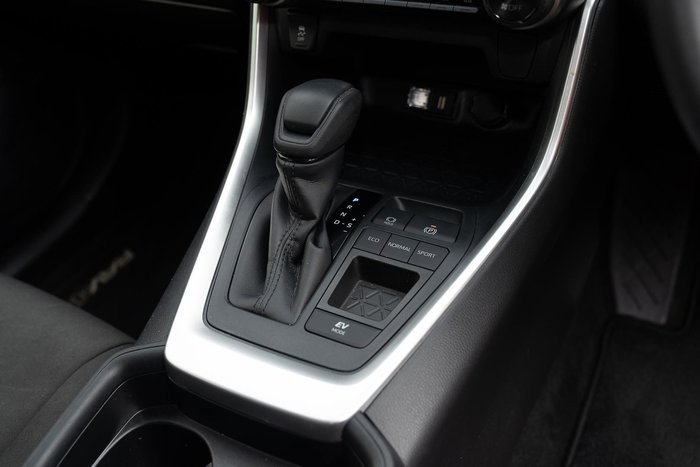 2021 Toyota RAV4 GX AXAH52R Glacier White