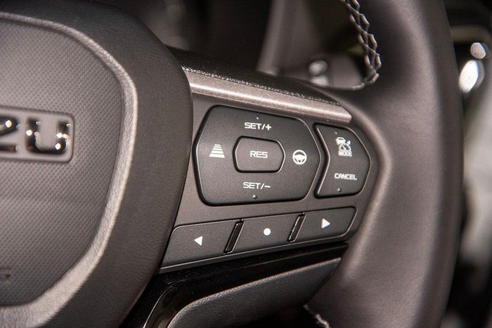 2025 Isuzu MU-X LS-U