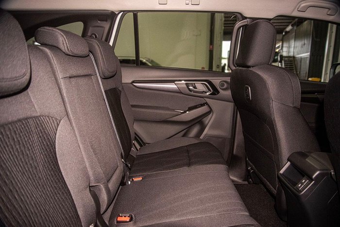 2025 Isuzu MU-X LS-U