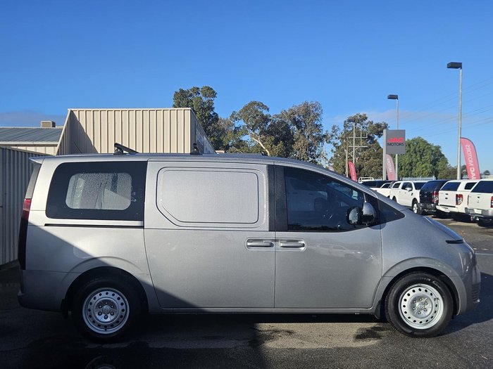 2021 Hyundai STARIA LOAD 