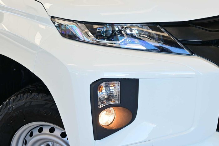 2021 Mitsubishi Triton GLX