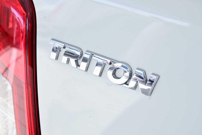 2021 Mitsubishi Triton GLX