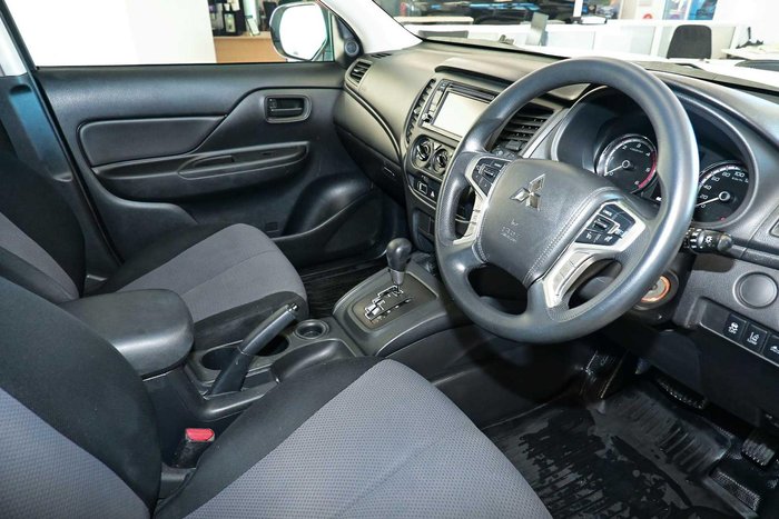 2021 Mitsubishi Triton GLX