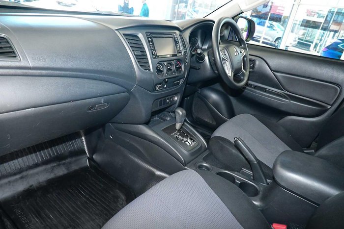 2021 Mitsubishi Triton GLX