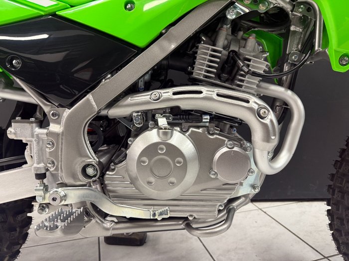 2025 Kawasaki KLX140R Green