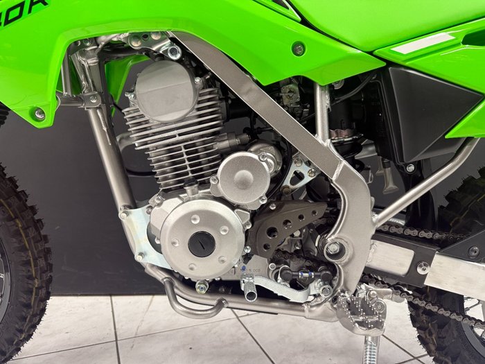2025 Kawasaki KLX140R Green
