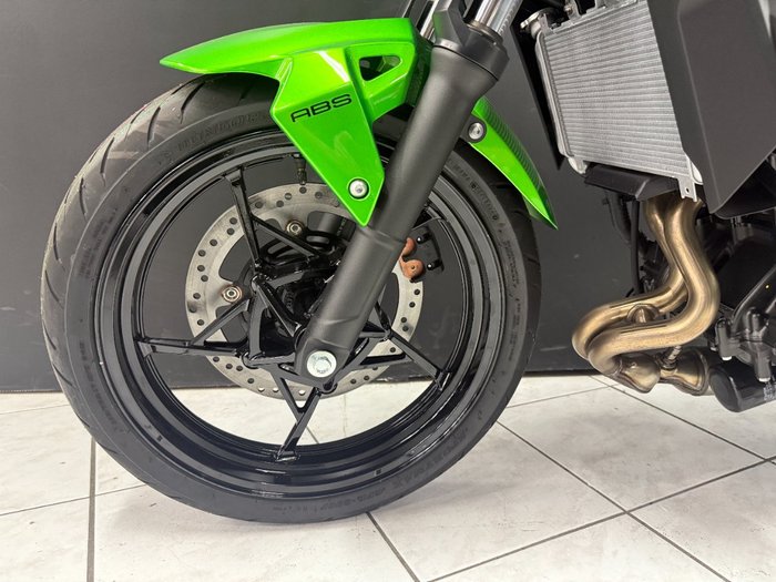 2025 Kawasaki Z500 Green