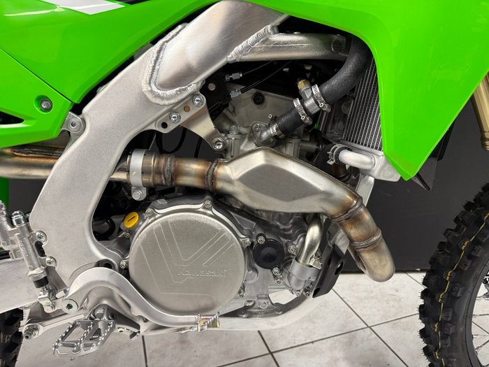 2025 Kawasaki KX450X Green