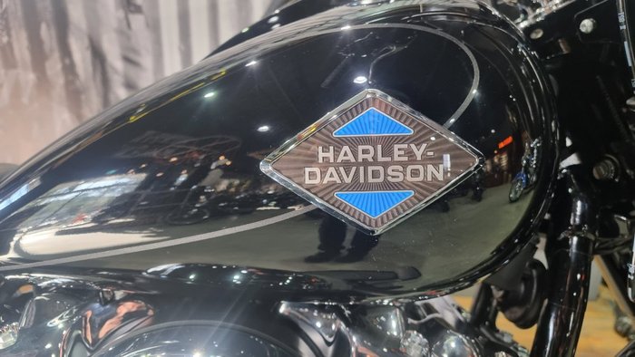 2025 Harley-davidson FLHC HERITAGE CLASSIC (117) Vivid Black