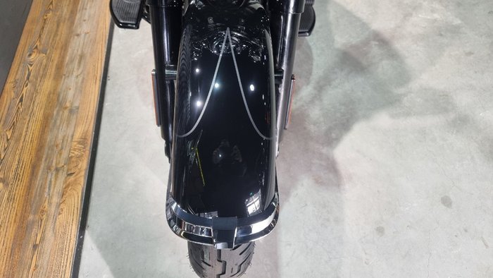 2025 Harley-davidson FLHC HERITAGE CLASSIC (117) Vivid Black