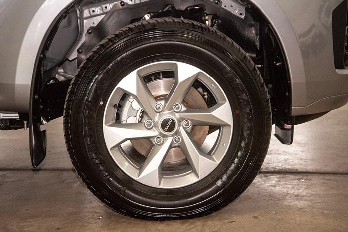2025 Isuzu D-MAX LS-M