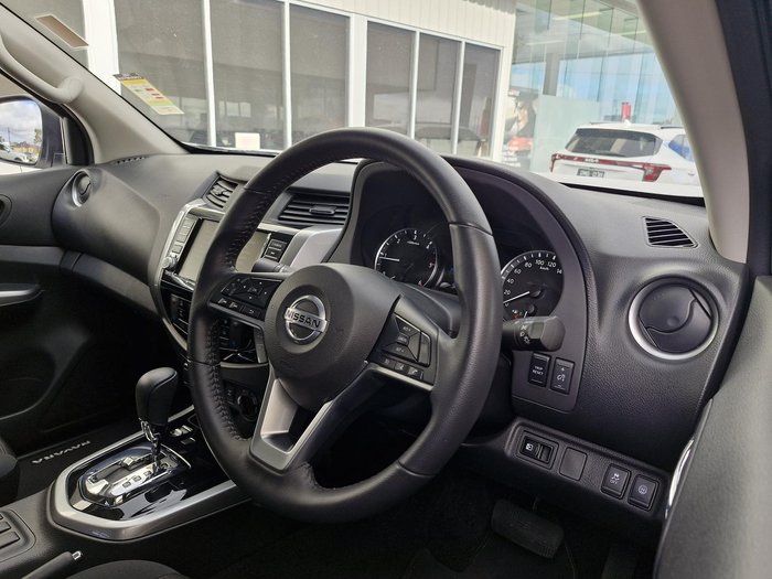 2023 Nissan Navara ST-X
