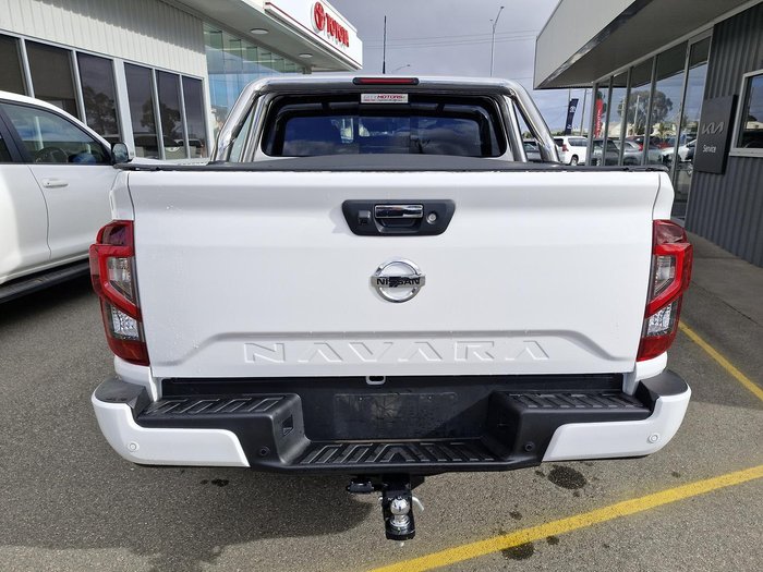 2023 Nissan Navara ST-X