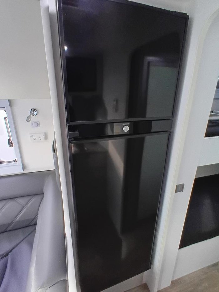 2022 Red Centre Kimberley Plus 226 Family Van 2 x Bunk