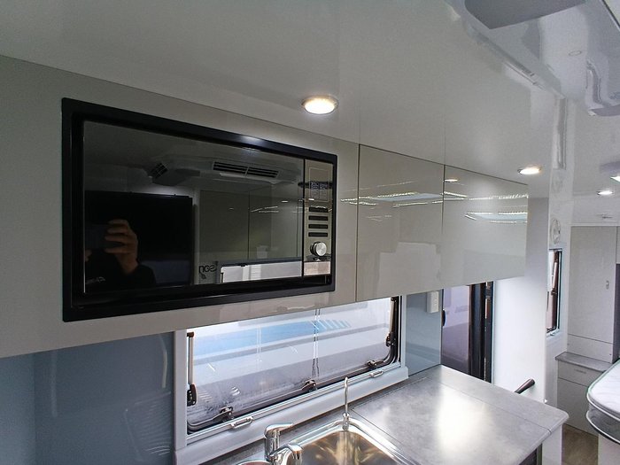 2022 Red Centre Kimberley Plus 226 Family Van 2 x Bunk