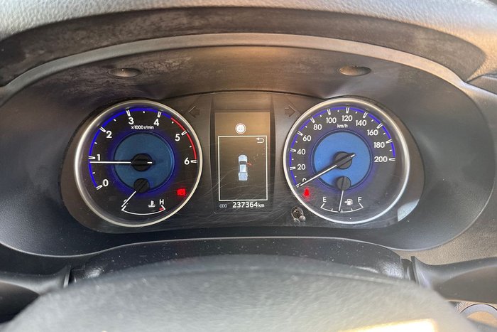 2019 Toyota Hilux SR