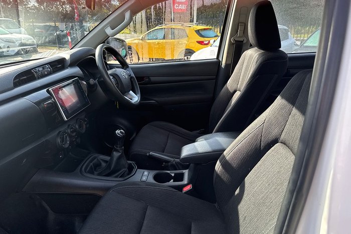 2019 Toyota Hilux SR