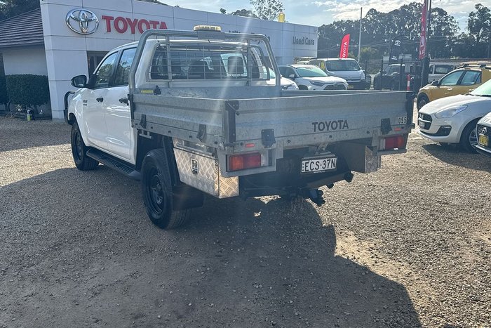 2019 Toyota Hilux SR