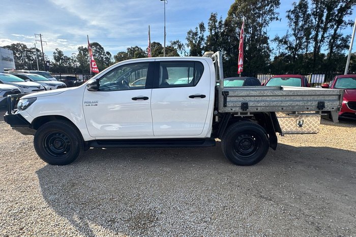 2019 Toyota Hilux SR