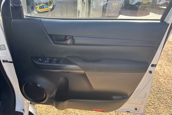 2019 Toyota Hilux SR