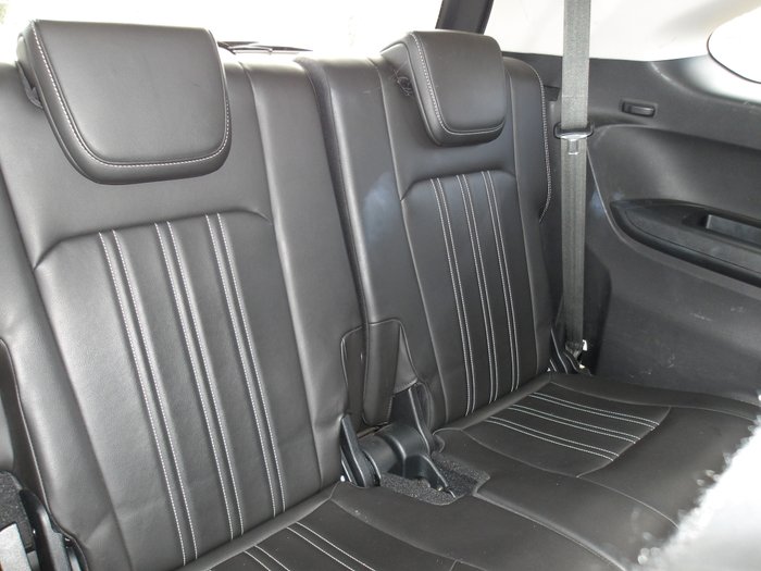 2022 Isuzu MU-X LS-T