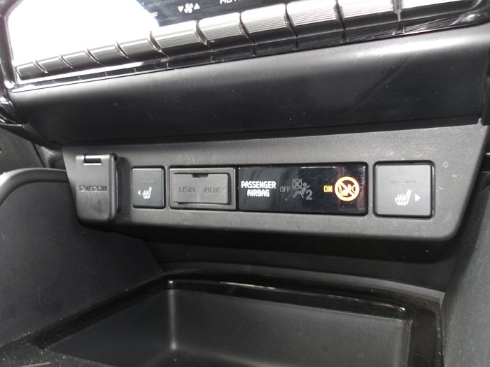 2022 Isuzu MU-X LS-T