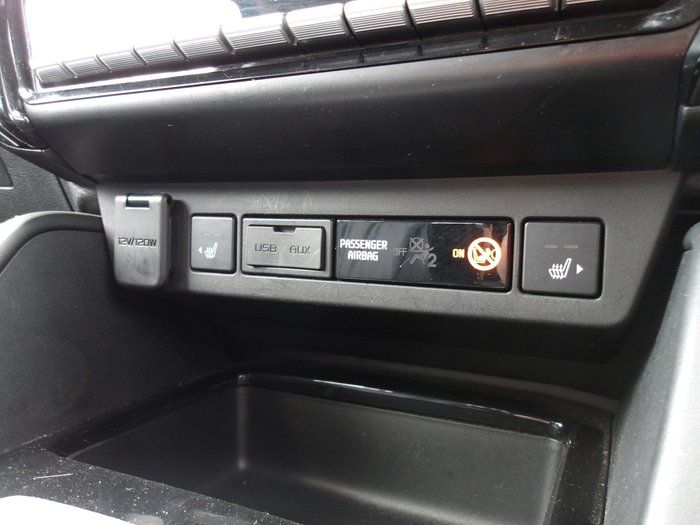 2022 Isuzu MU-X LS-T