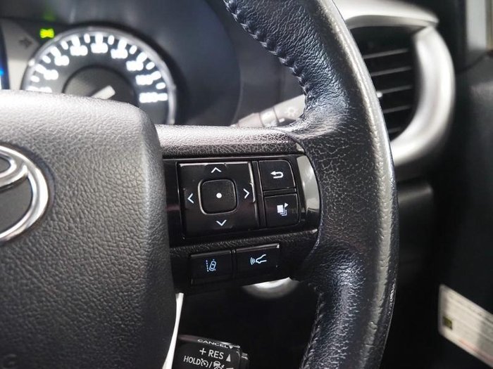 2021 Toyota Hilux SR5