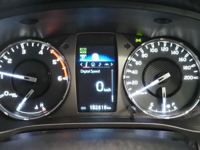 2021 Toyota Hilux SR5