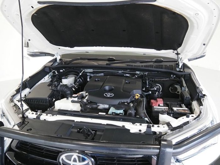 2021 Toyota Hilux SR5
