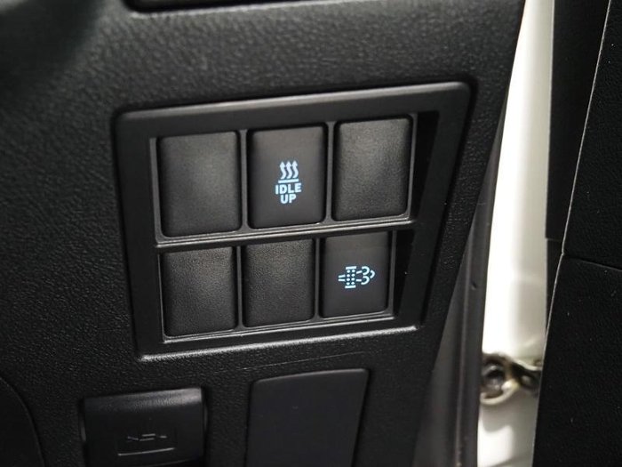 2021 Toyota Hilux SR5