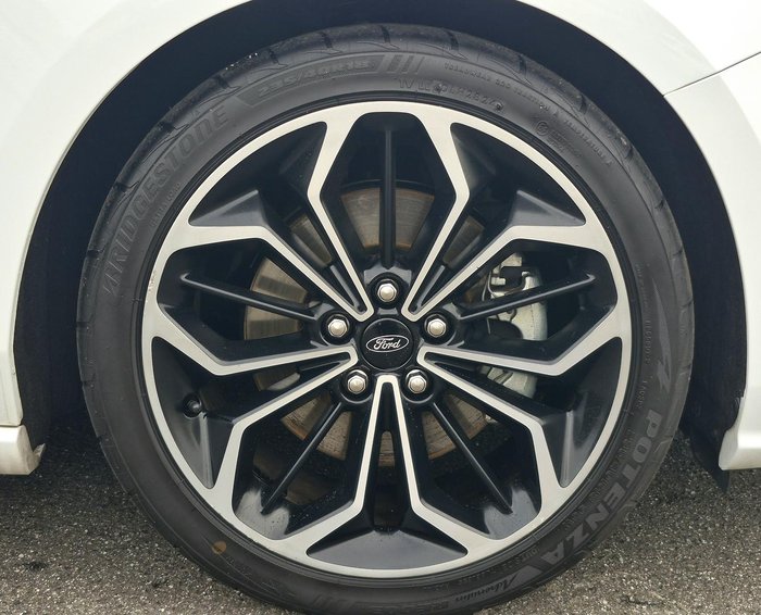 2019 Ford Focus ST-Line
