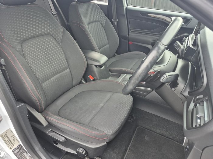 2019 Ford Focus ST-Line