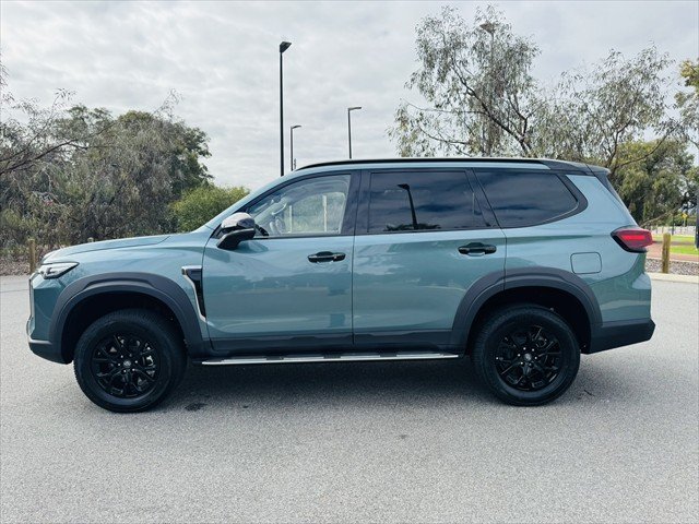 2025 LDV D90 Executive