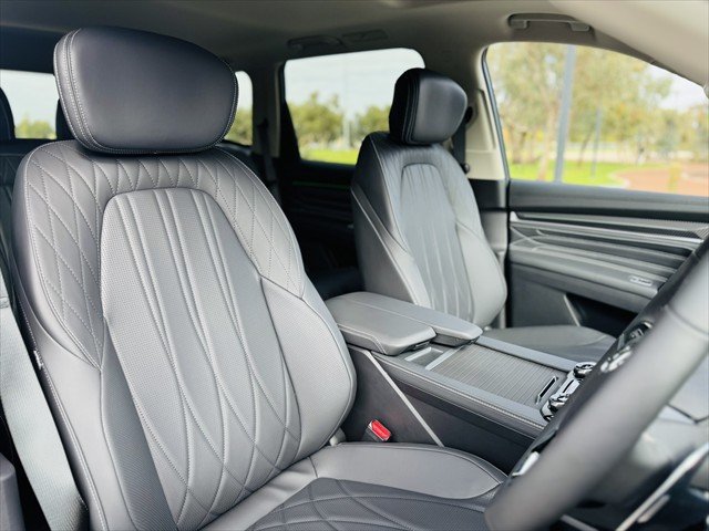 2025 LDV D90 Executive