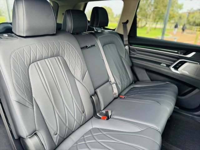 2025 LDV D90 Executive