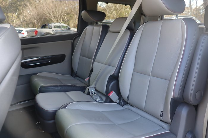 2018 Kia Carnival Platinum