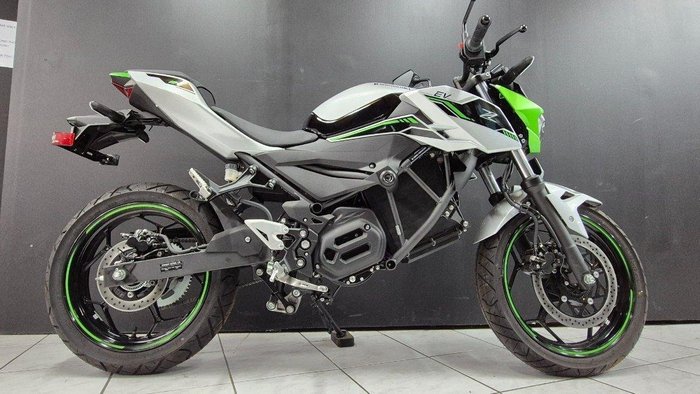 2024 Kawasaki 2024 KAWASAKI Z e-1 ELECTRIC BrightSilver/MatteLime/Ebony