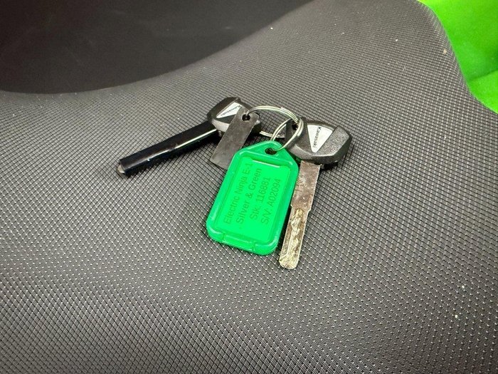 2024 Kawasaki 2024 Kawasaki Ninja e-1 Electric BrightSilver/MatteLime/Ebony