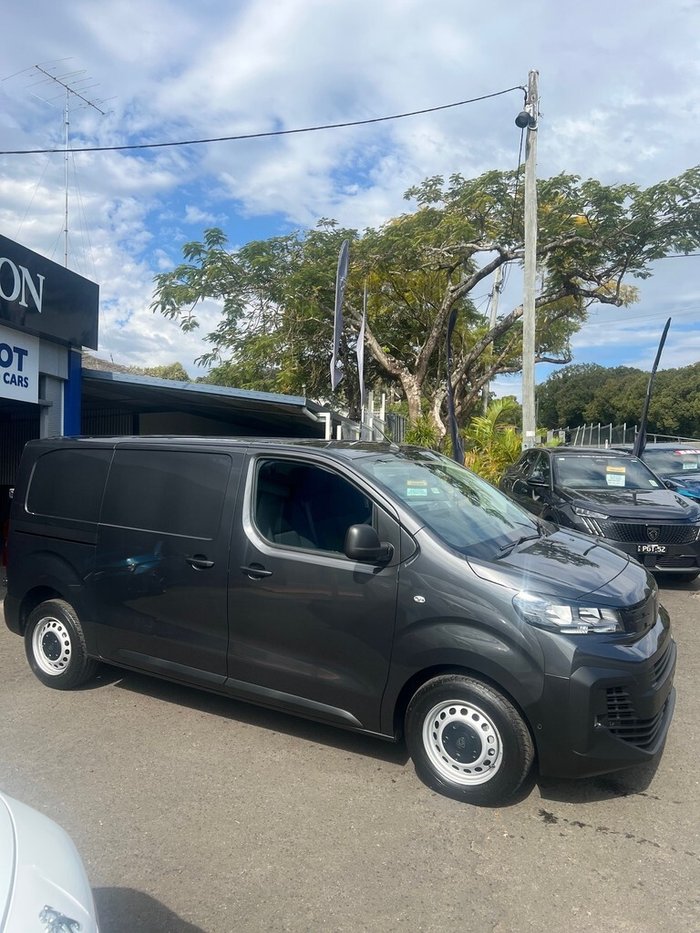 2025 Peugeot Expert Pro SWB