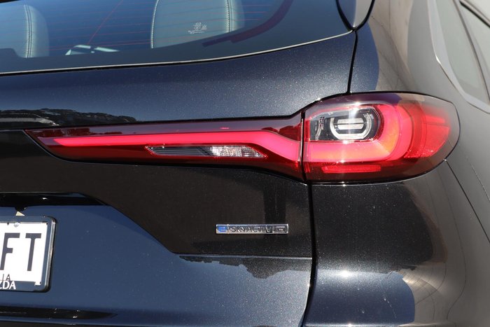 2025 Mazda CX-80 G40e Azami