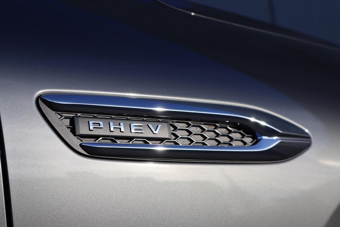 2025 Mazda CX-80 P50e Azami