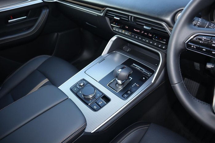 2025 Mazda CX-80 P50e Azami