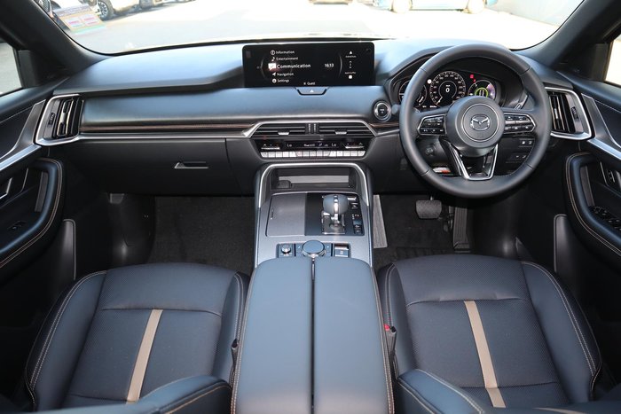 2025 Mazda CX-80 P50e Azami