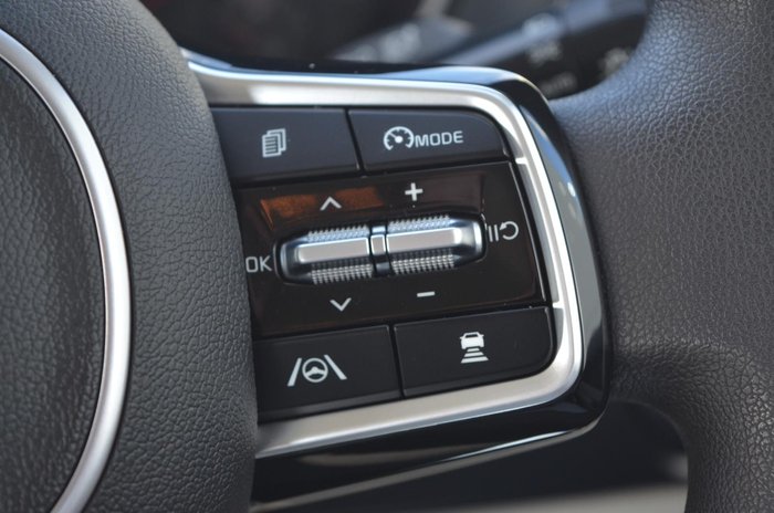 2023 Kia Carnival S