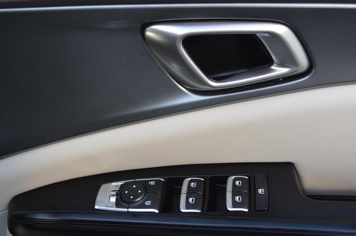 2023 Kia Carnival S