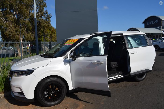 2023 Kia Carnival S