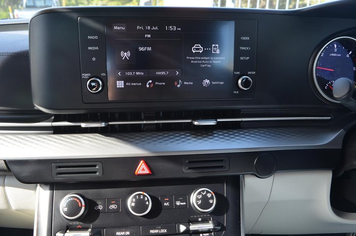 2023 Kia Carnival S