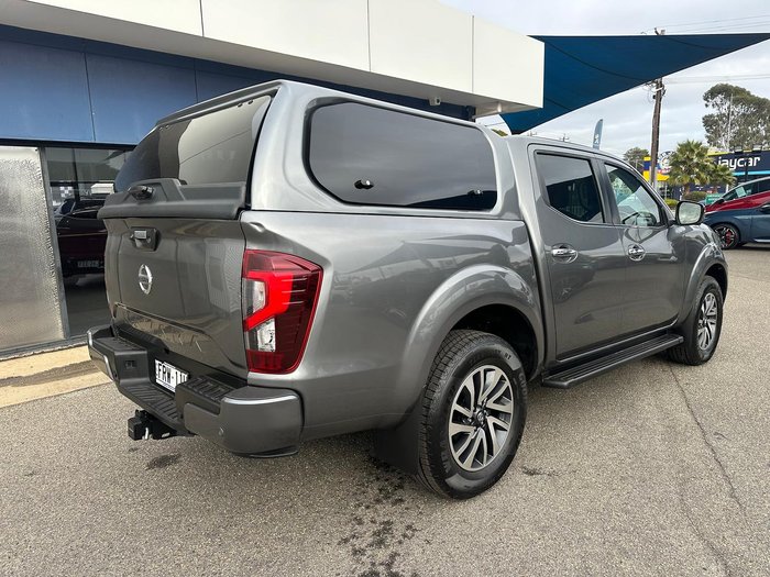2022 Nissan Navara ST-X